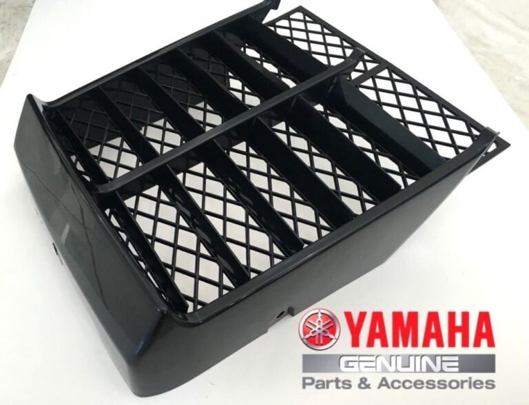 Black radiator grille (90)
